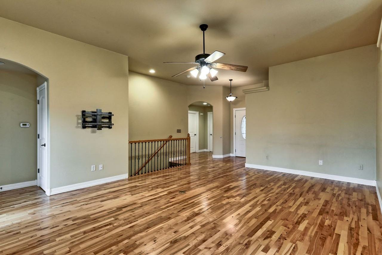 1331 61st Ave - Photo 6 of 50