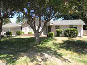 2310 W Parkway Dr - Photo 1 of 1