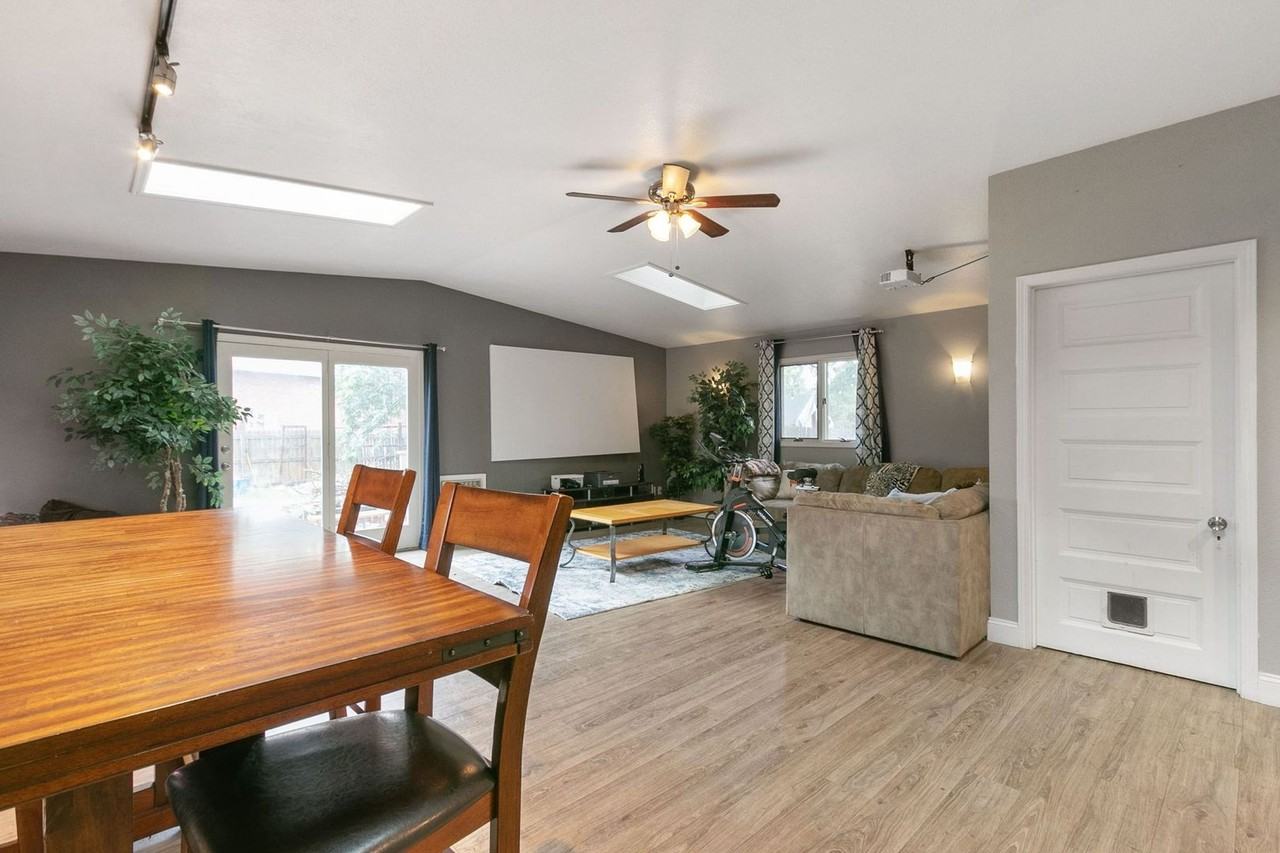 813 Table Mountain Ct - Photo 6 of 18