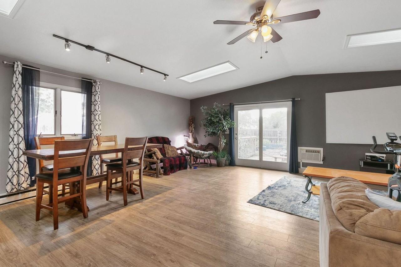 813 Table Mountain Ct - Photo 7 of 18