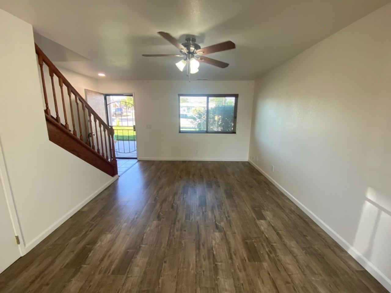 2212 Pine St - Photo 2 of 50