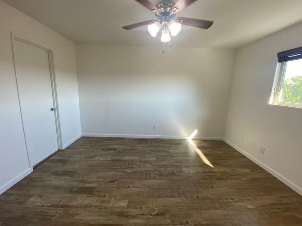 2212 Pine St - Photo 5 of 50
