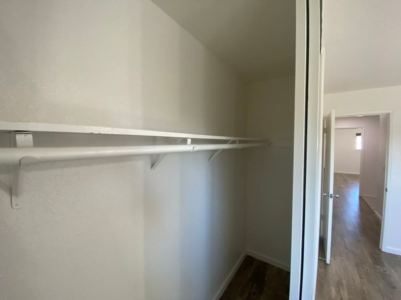 2212 Pine St - Photo 6 of 50