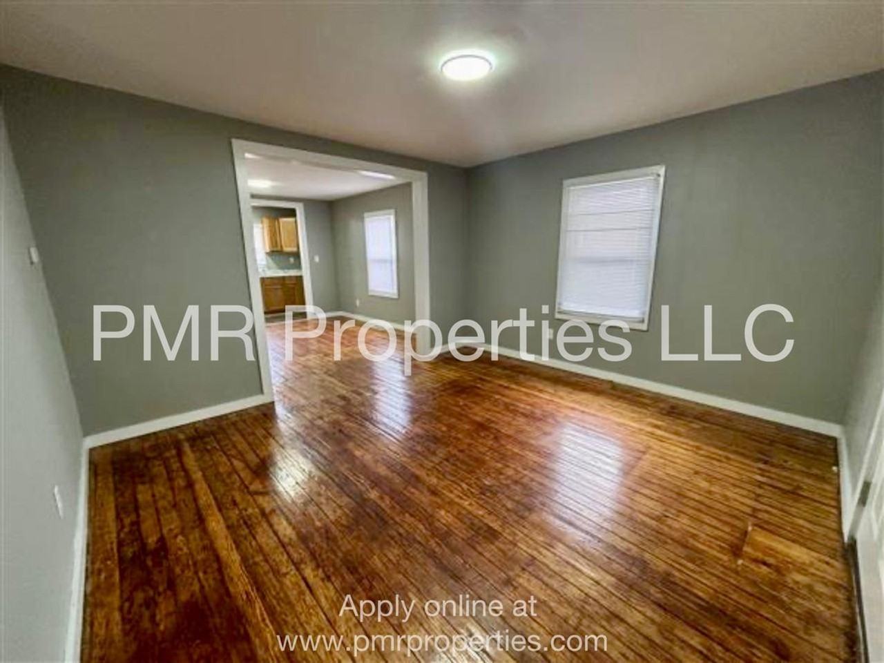 2211 Locust St - Photo 2 of 14