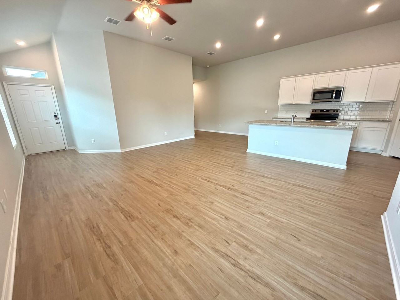 153 Nespral Dr - Photo 4 of 17