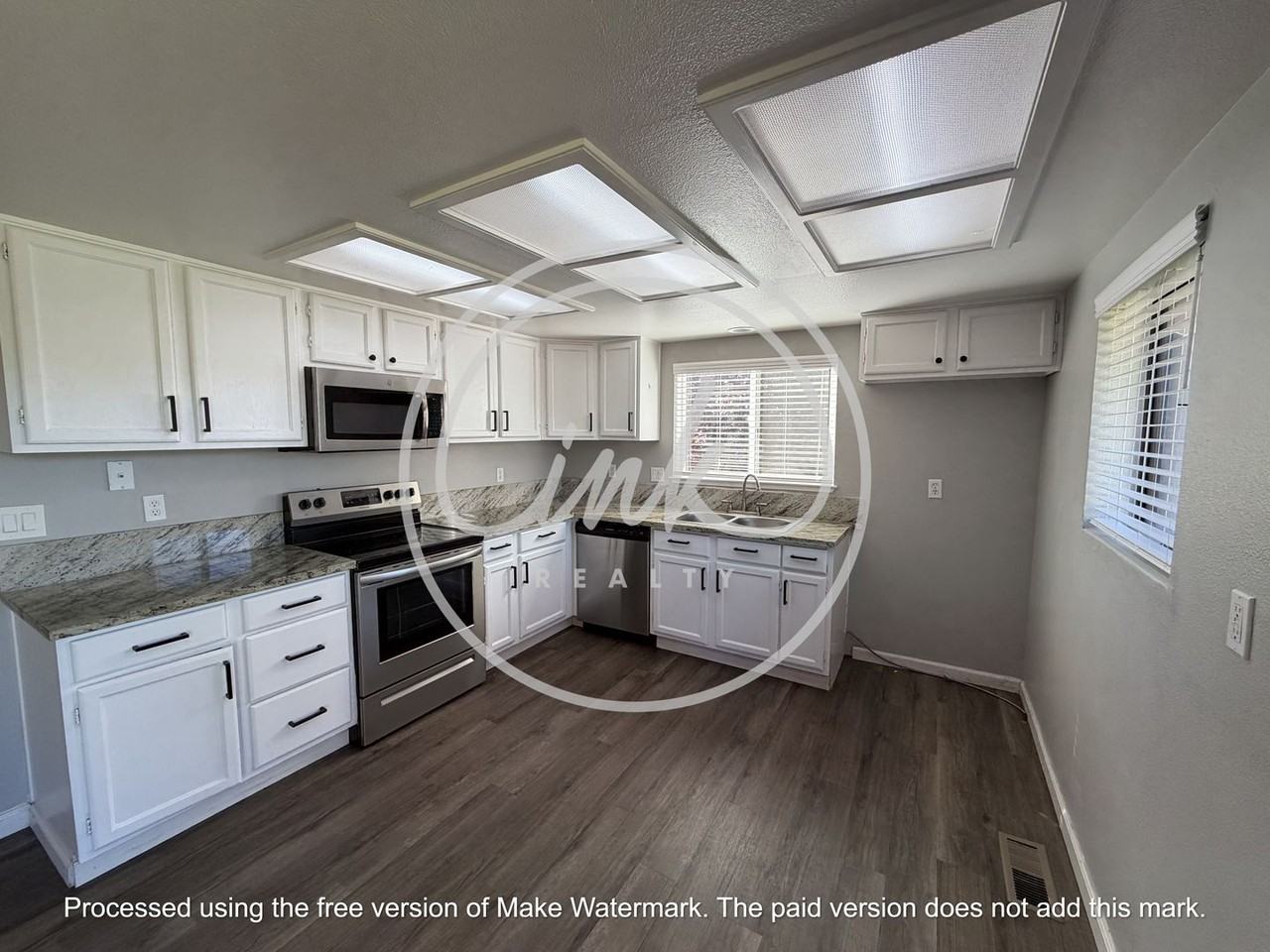 1356 Leonard Rd - Photo 5 of 21