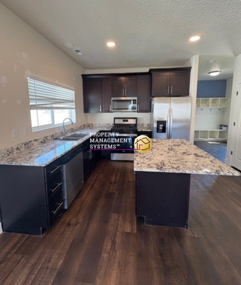 1909 E Magnolia Cir - Photo 6 of 26