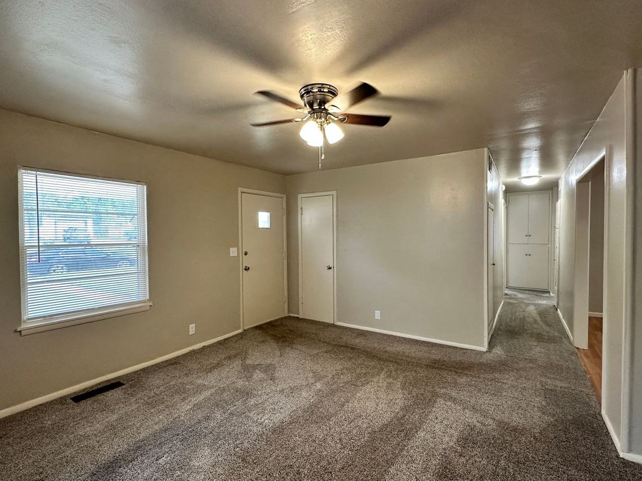6239 N East Park View St - Photo 2 of 19
