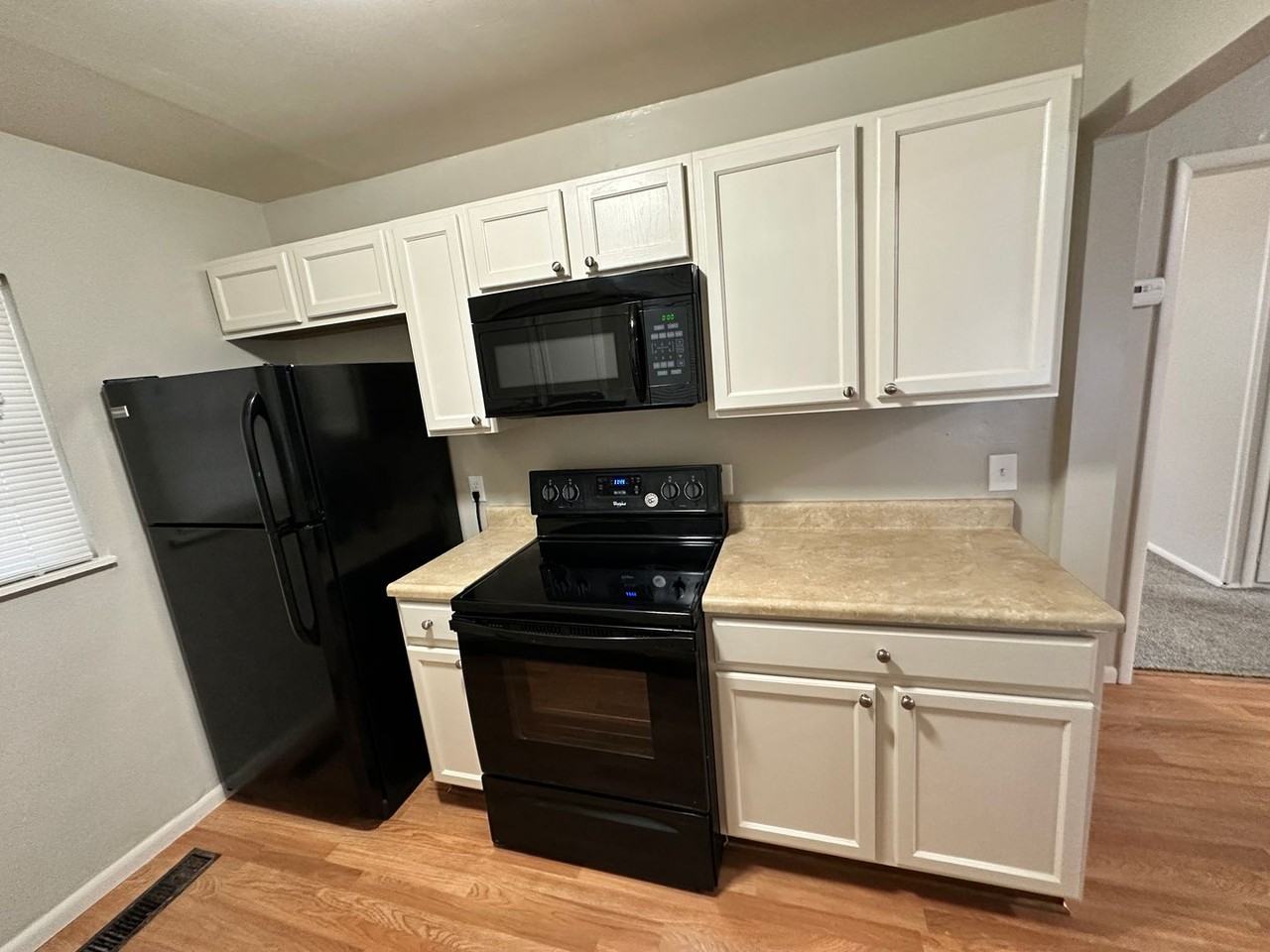 6239 N East Park View St - Photo 5 of 19