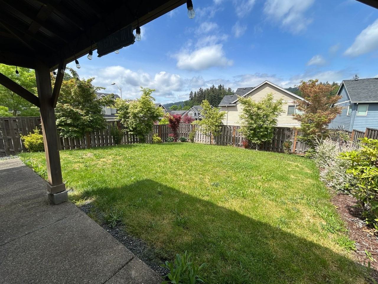 407 E Dreas Way - Photo 2 of 25