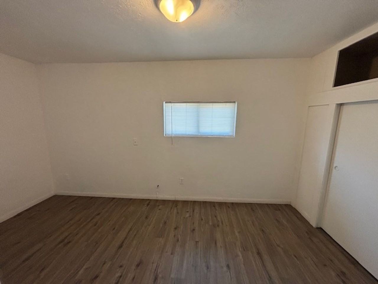 113 Roosevelt St - Photo 5 of 9