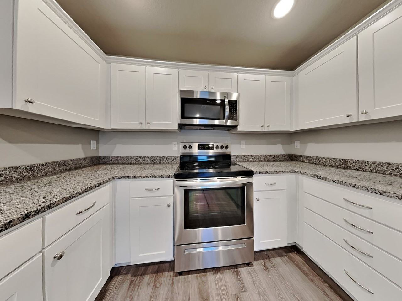 8107 Sw 3rd St - Photo 4 of 17