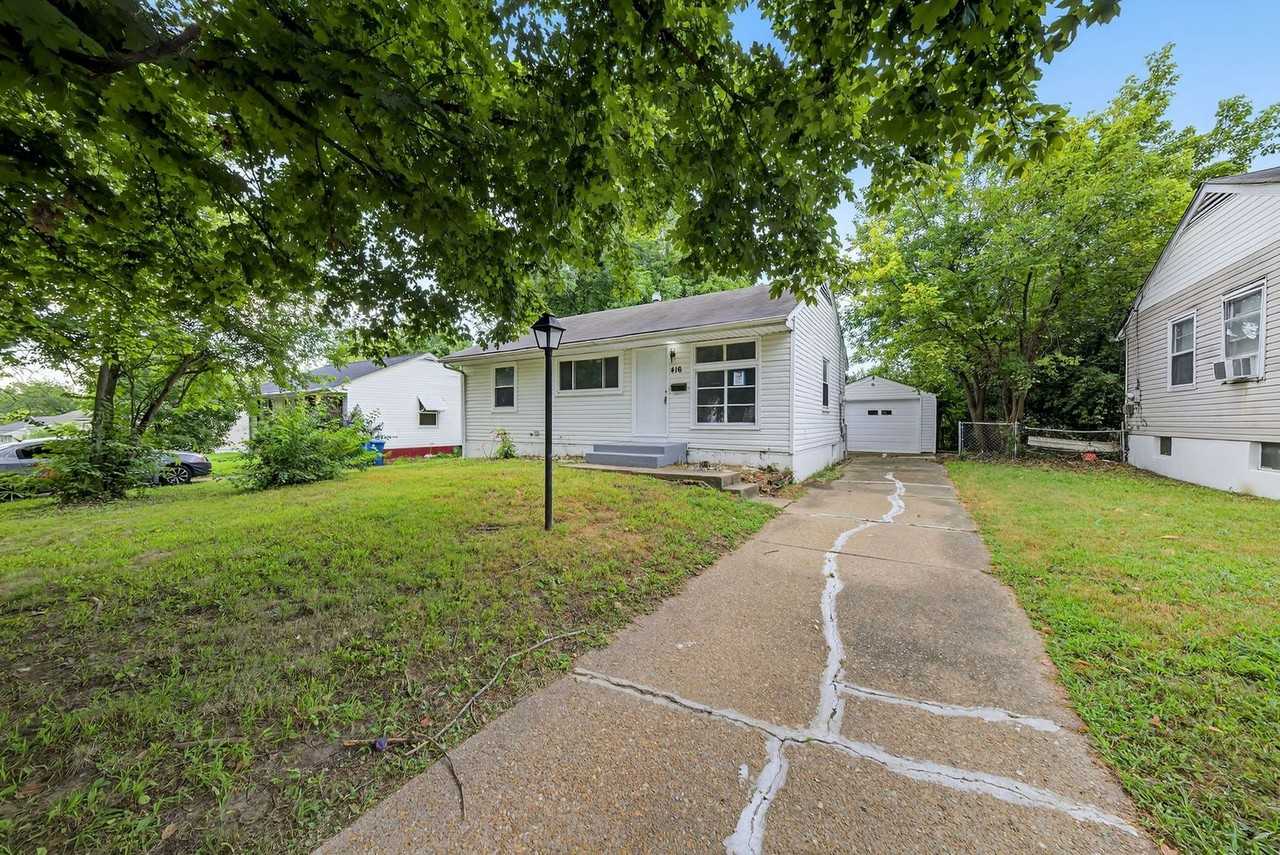 416 Crawford Rd - Photo 2 of 21