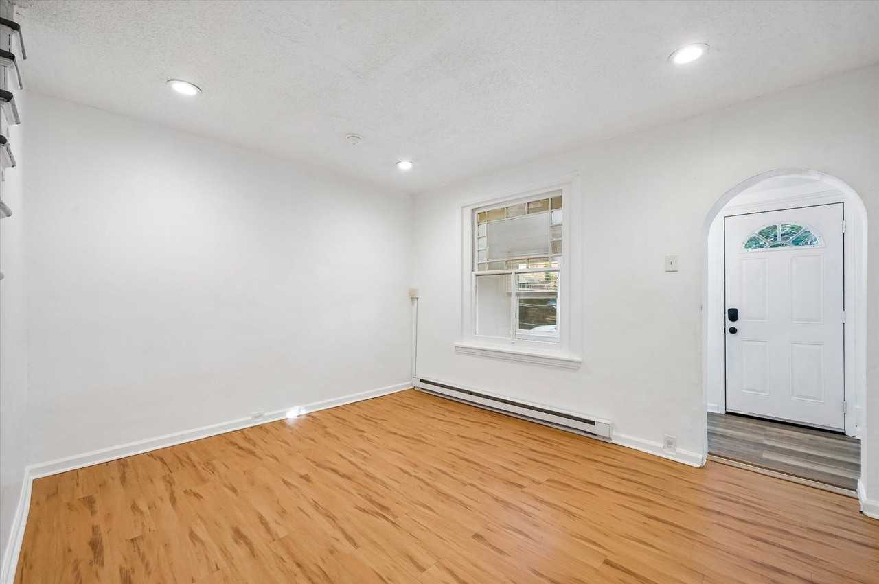 2305 S 63rd St - Photo 4 of 15