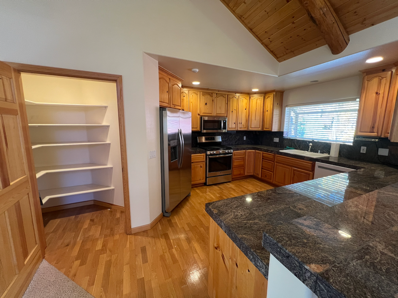 928 Northwood Blvd #9 - Photo 3 of 23