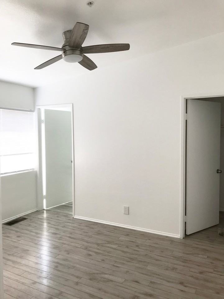 11377 Osborne Pl - Photo 4 of 18