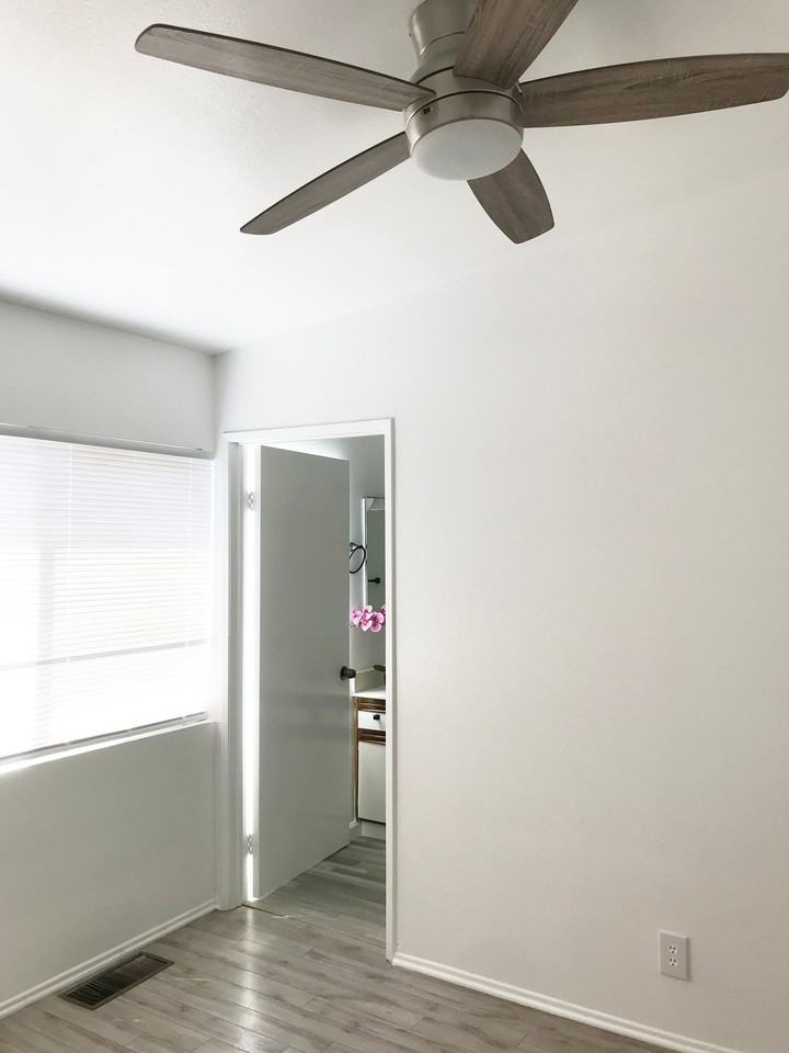 11377 Osborne Pl - Photo 5 of 18