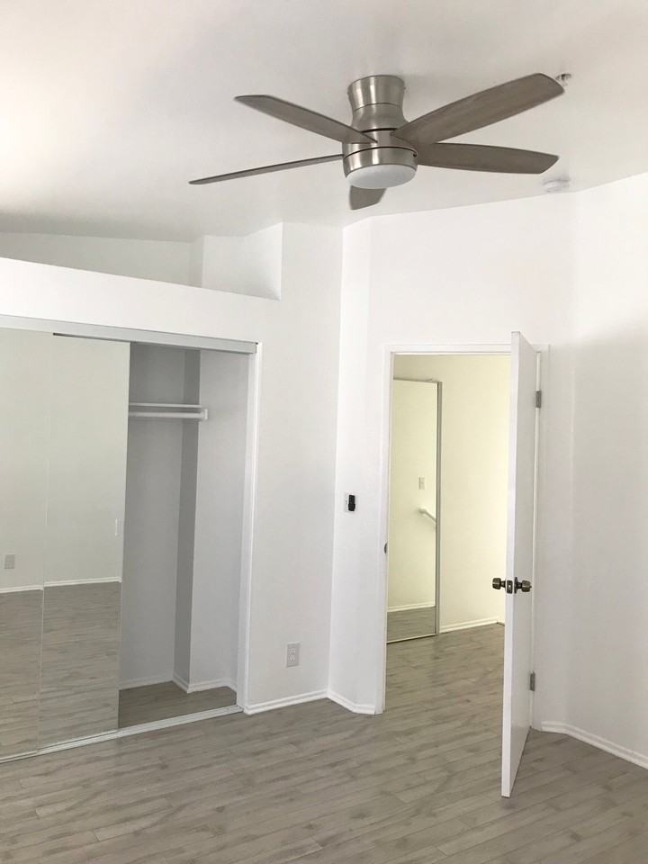 11377 Osborne Pl - Photo 7 of 18