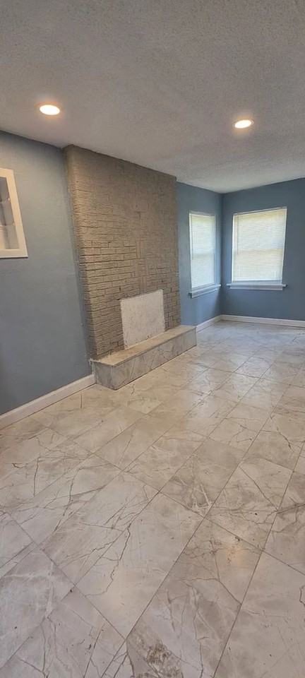 8109 Cler Ave - Photo 4 of 9