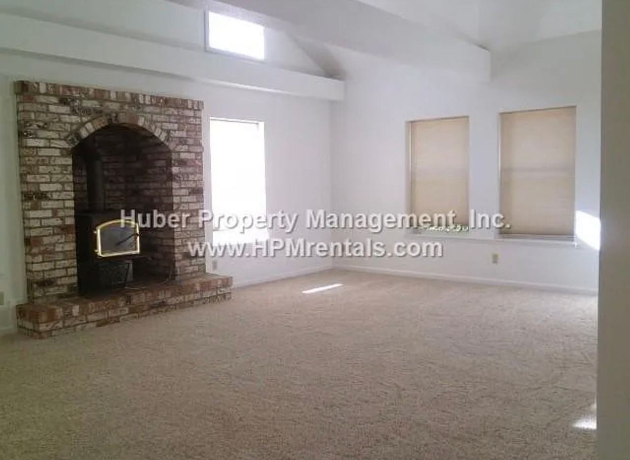 6060 Happy Pines Dr - Photo 4 of 13
