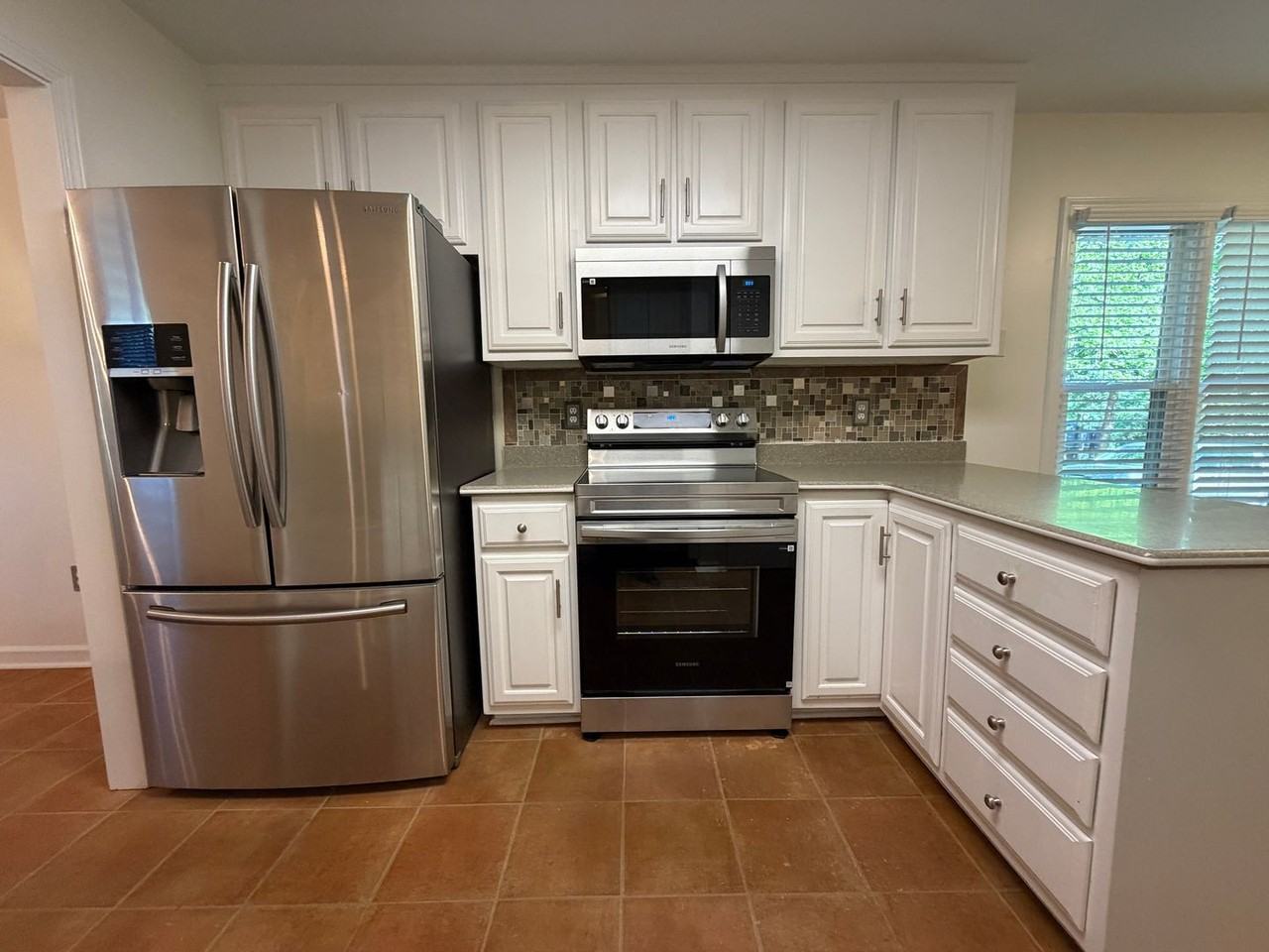 1141 Richwood Trl - Photo 6 of 23