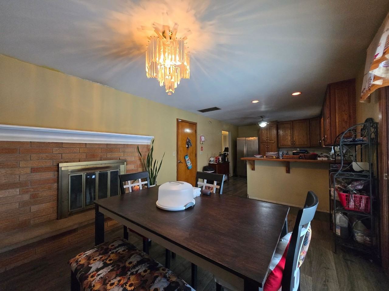 1070 Nagle Ct - Photo 6 of 22