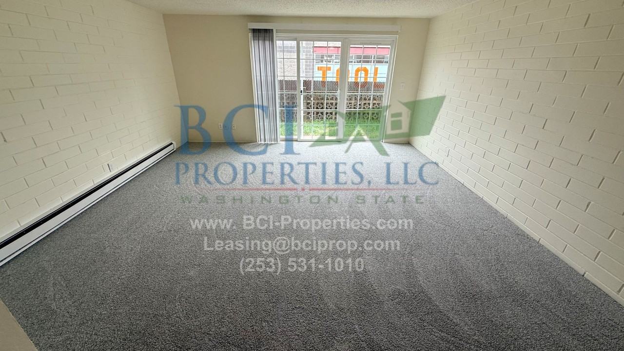 8624 Pacific Ave - Photo 2 of 9