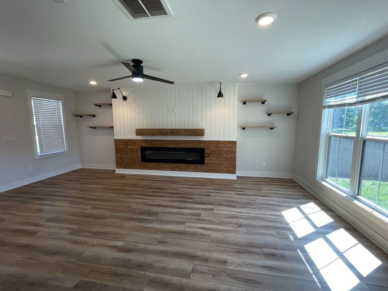 1313 Isaiah Dr - Photo 2 of 11