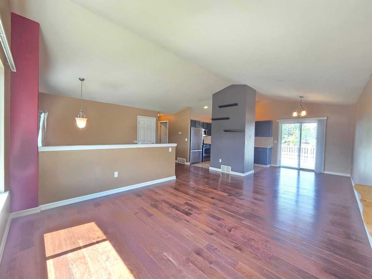 4615 E 13th Ave - Photo 2 of 21