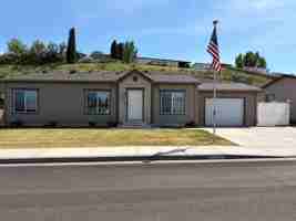 featured image of 3078 Sw River View Dr