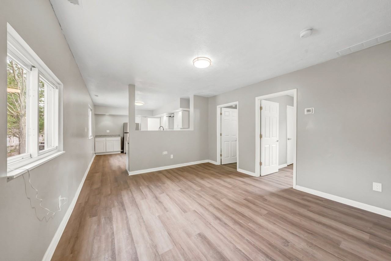 3449 Wade Ave #U - Photo 2 of 15