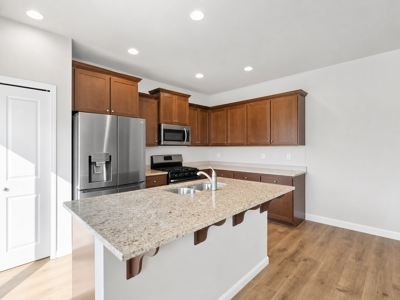 7317 N 93rd Ave - Photo 5 of 16