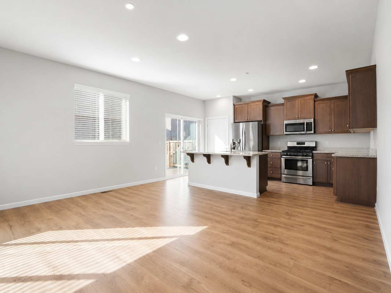 7317 N 93rd Ave - Photo 6 of 16
