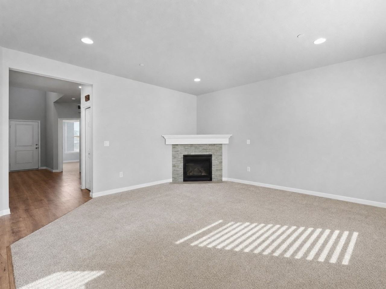 7317 N 93rd Ave - Photo 7 of 16