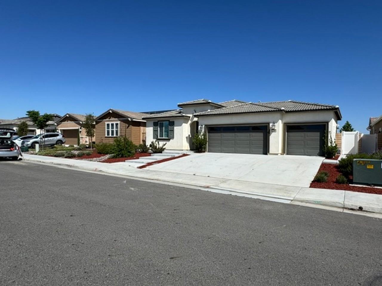 26562 Penny Hedge - Photo 2 of 3