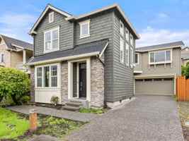 featured image of 18251 Ne 111th St