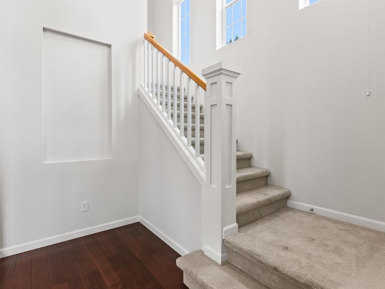 18251 Ne 111th St - Photo 2 of 26