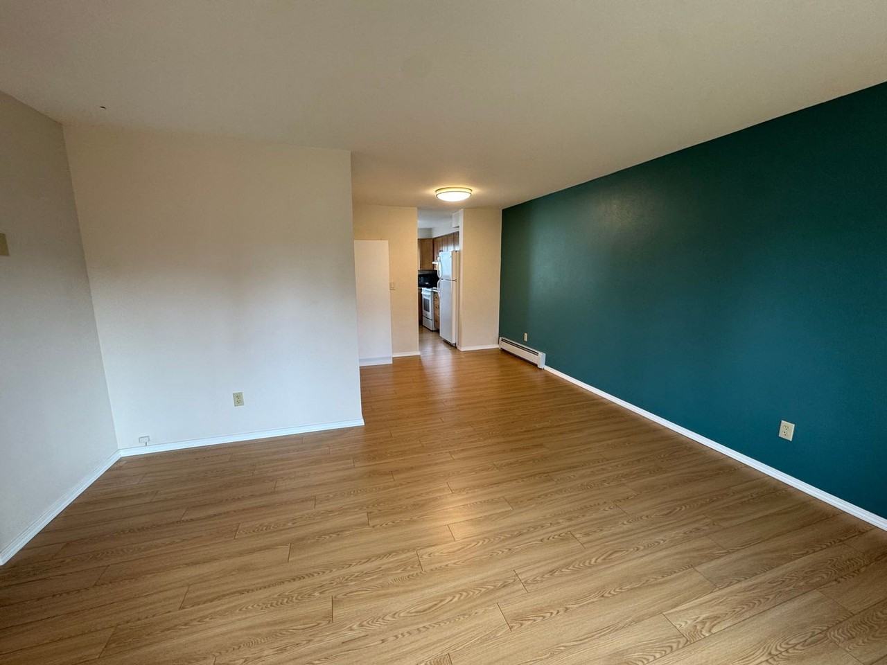 3345 Mount Vernon Ct - Photo 3 of 13