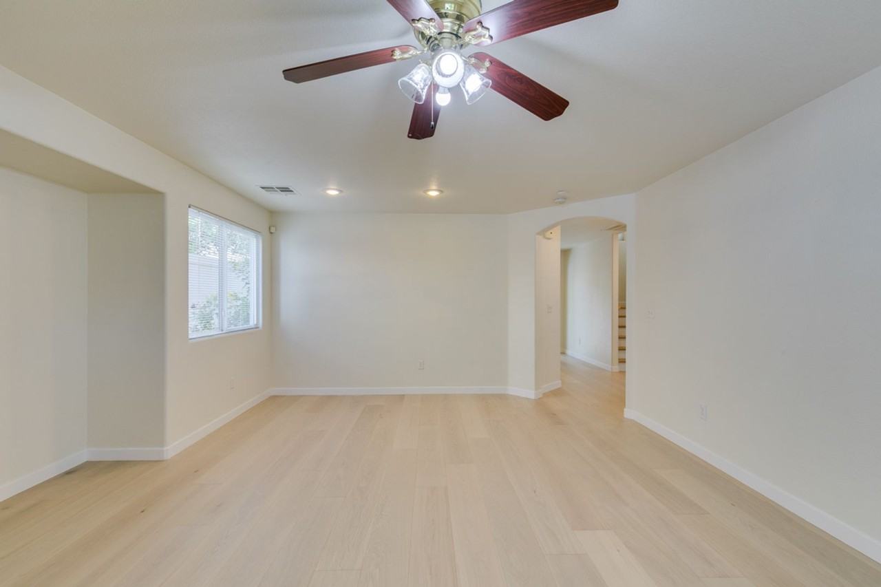 8868 Brindisi Park Ave - Photo 2 of 42