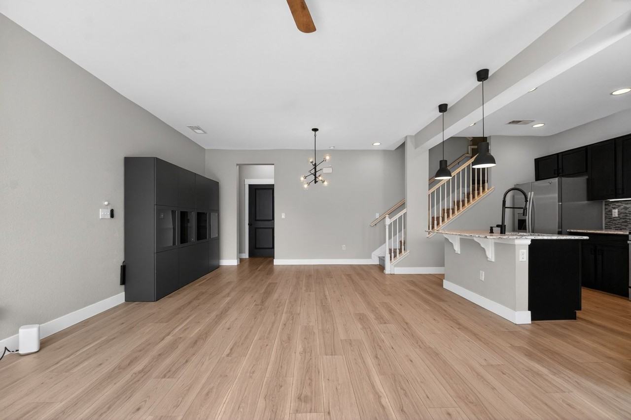 1654 Aspen Meadows Cir - Photo 2 of 33