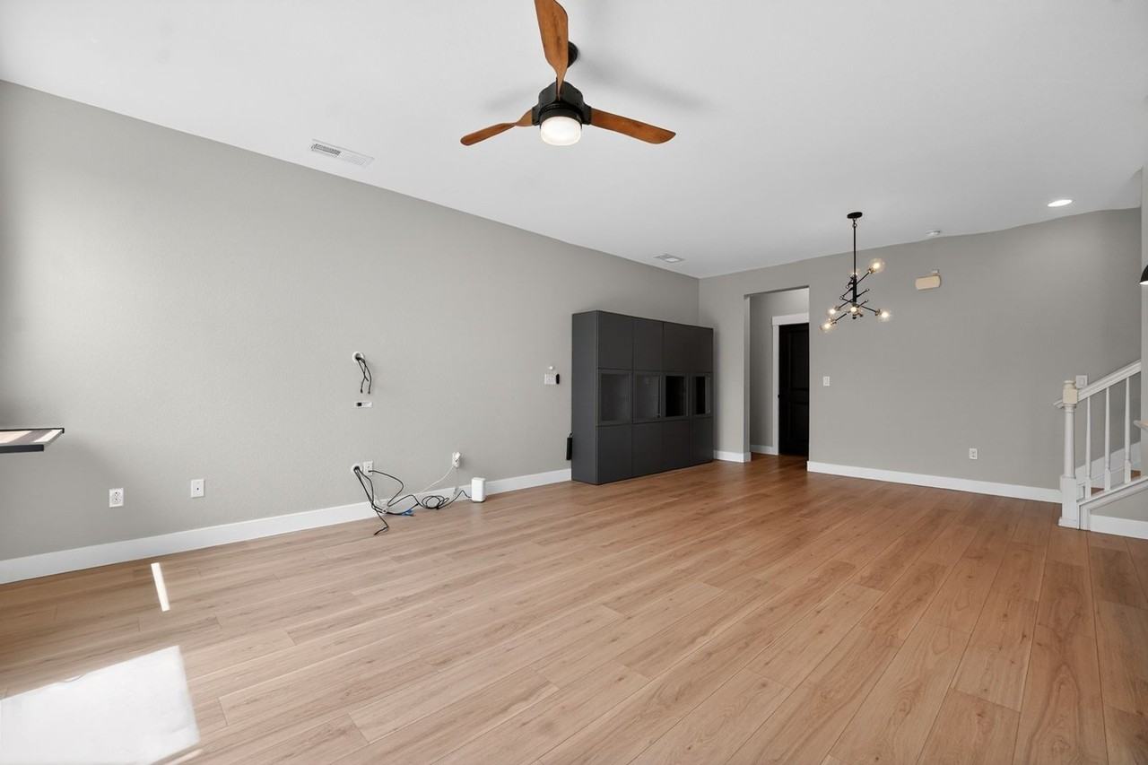 1654 Aspen Meadows Cir - Photo 3 of 33