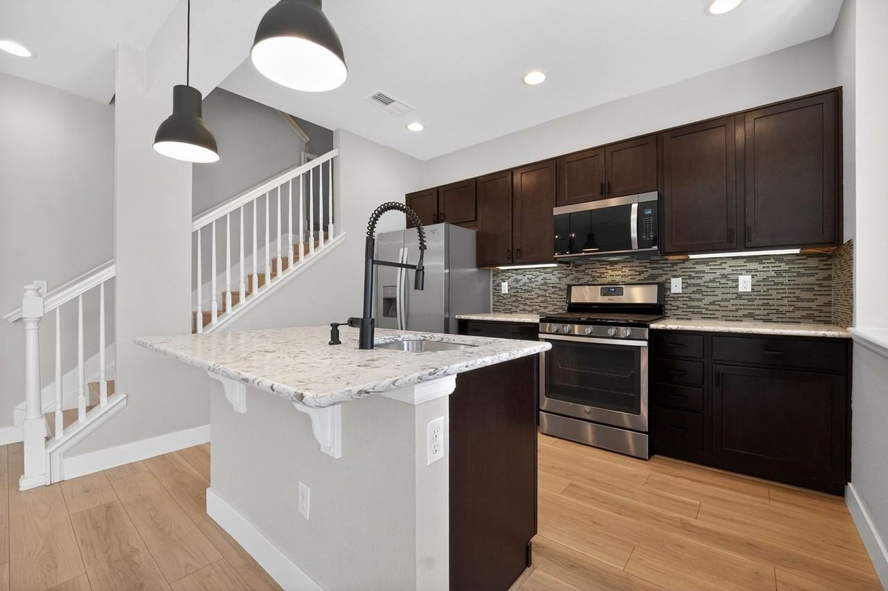 1654 Aspen Meadows Cir - Photo 6 of 33