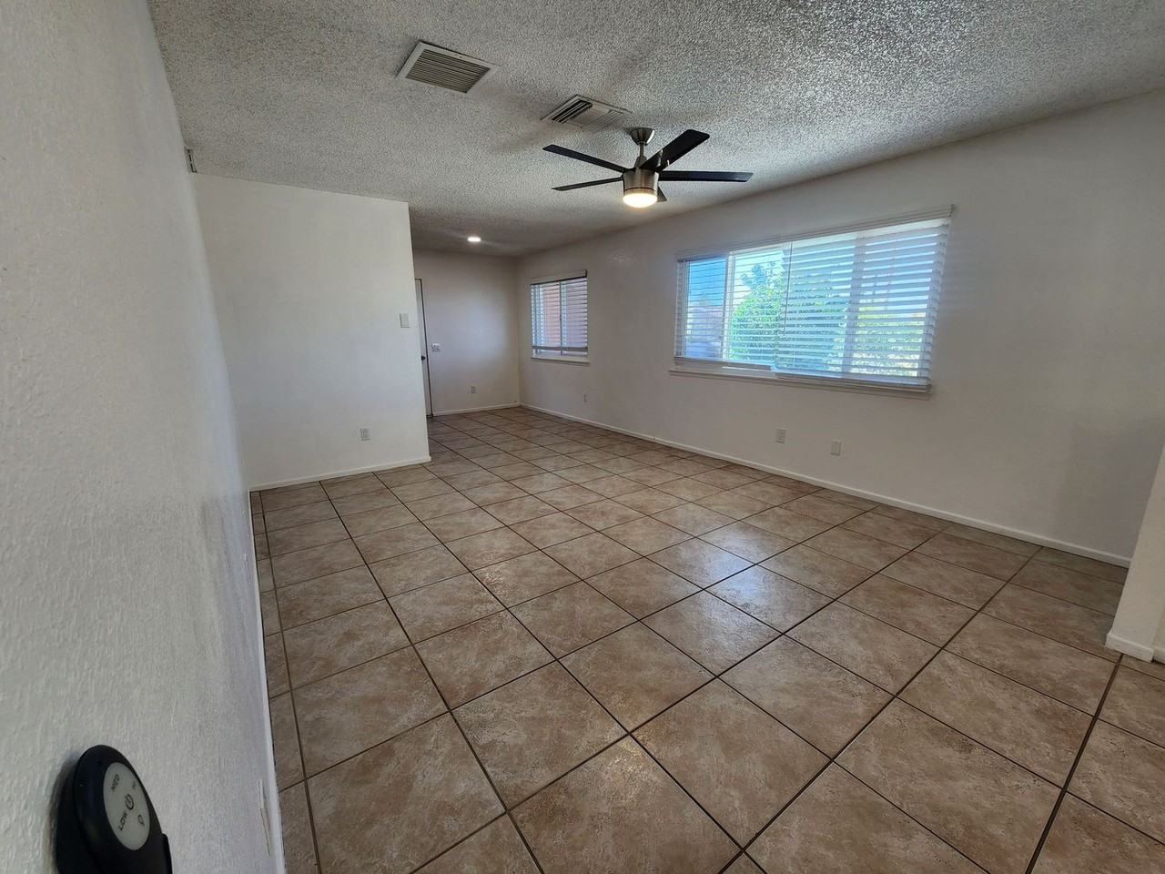 73477 Desert Trail Dr - Photo 2 of 18