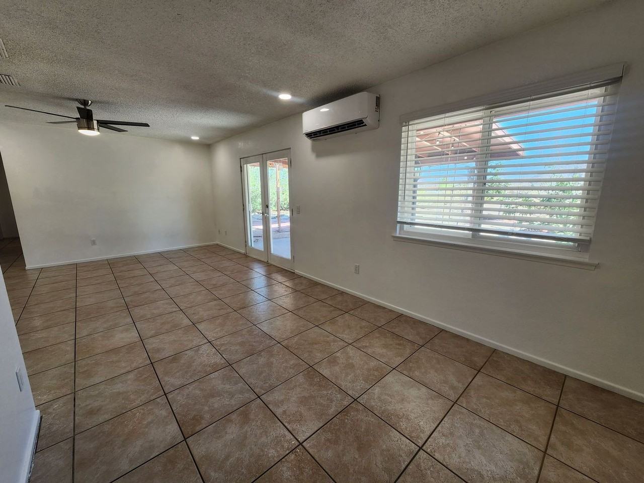 73477 Desert Trail Dr - Photo 5 of 18