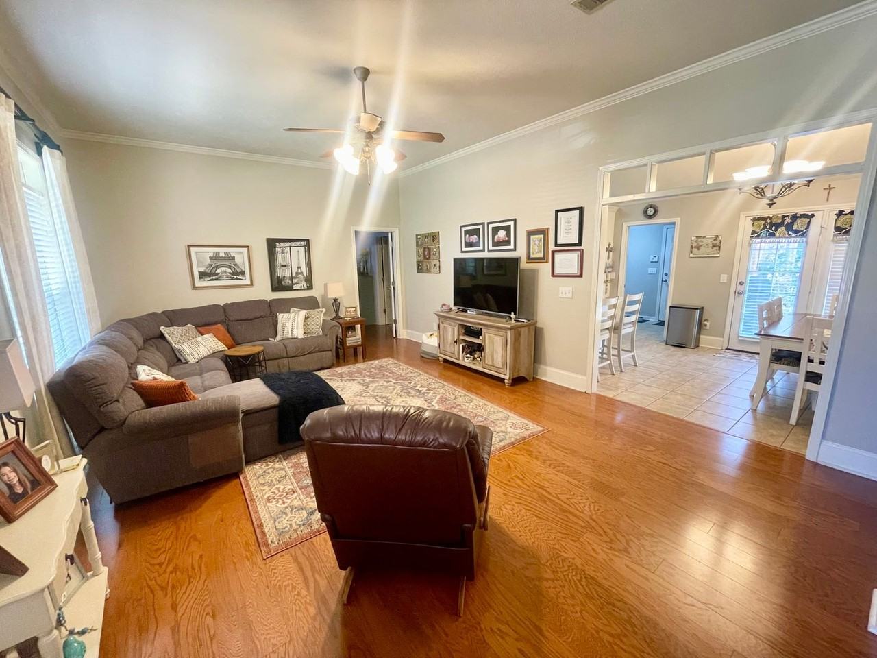 117 Kenzie Dr - Photo 4 of 21