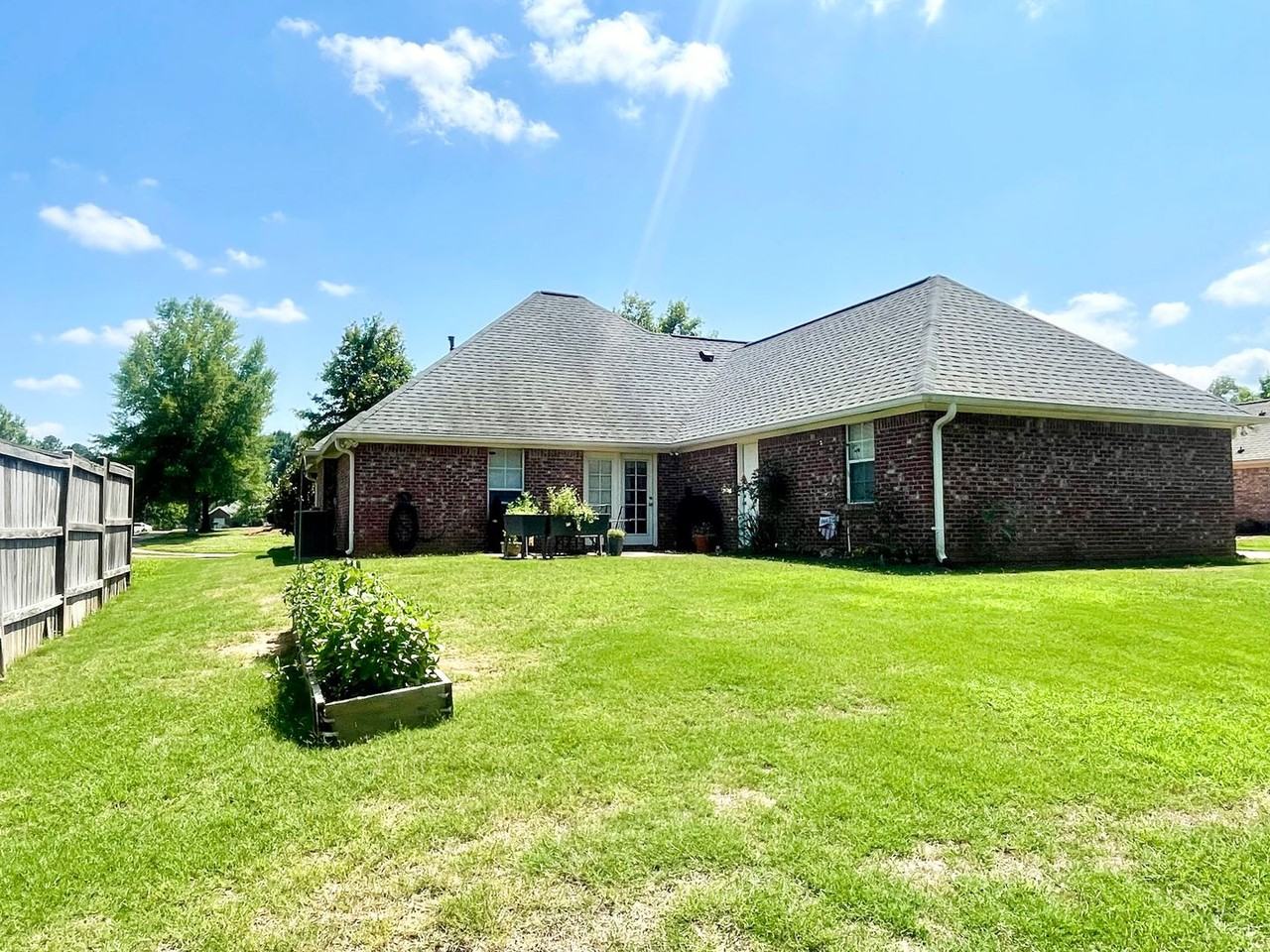 117 Kenzie Dr - Photo 6 of 20
