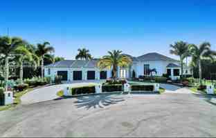featured image of 11400 Nw 7th St #0