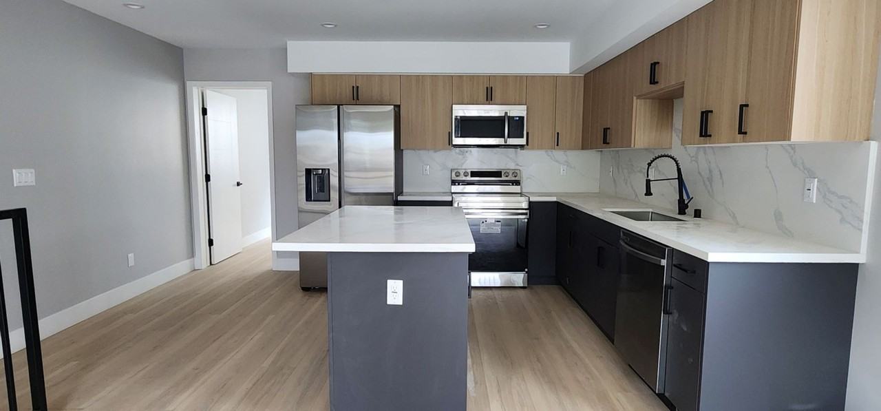 5729 Klump Ave - Photo 3 of 9