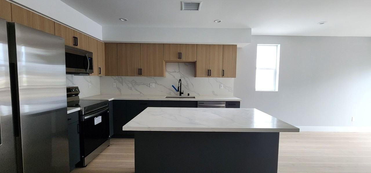 5729 Klump Ave - Photo 4 of 9