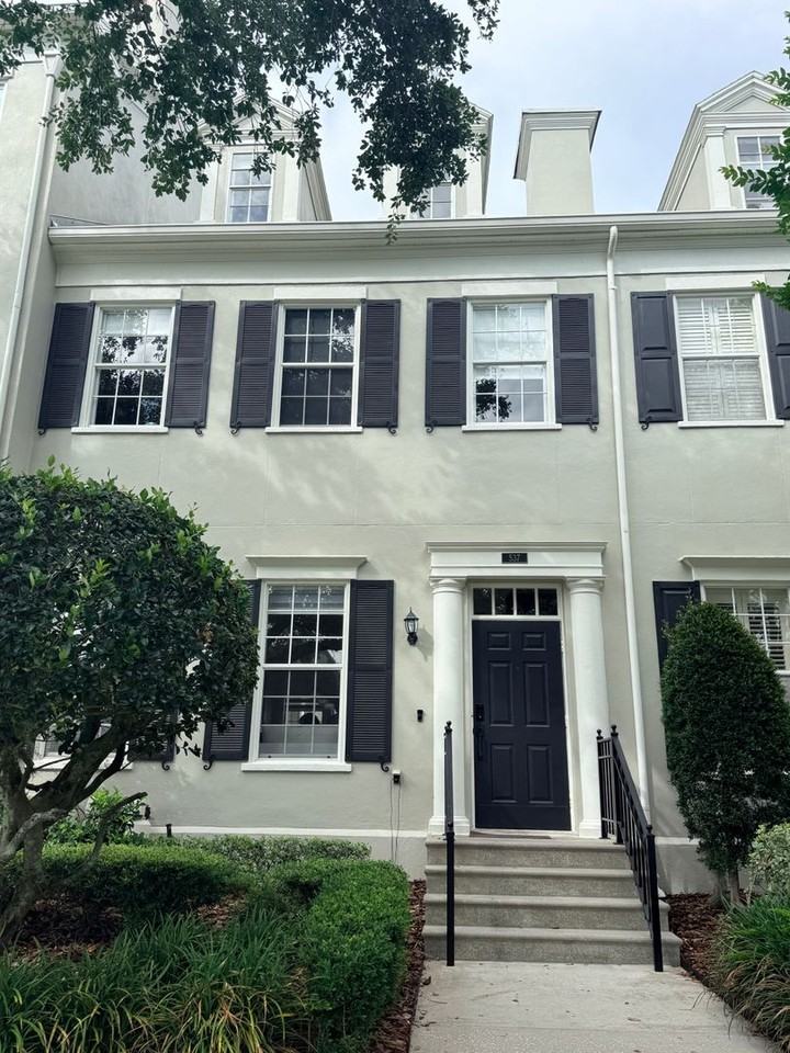 537 Campus St - Photo 2 of 23